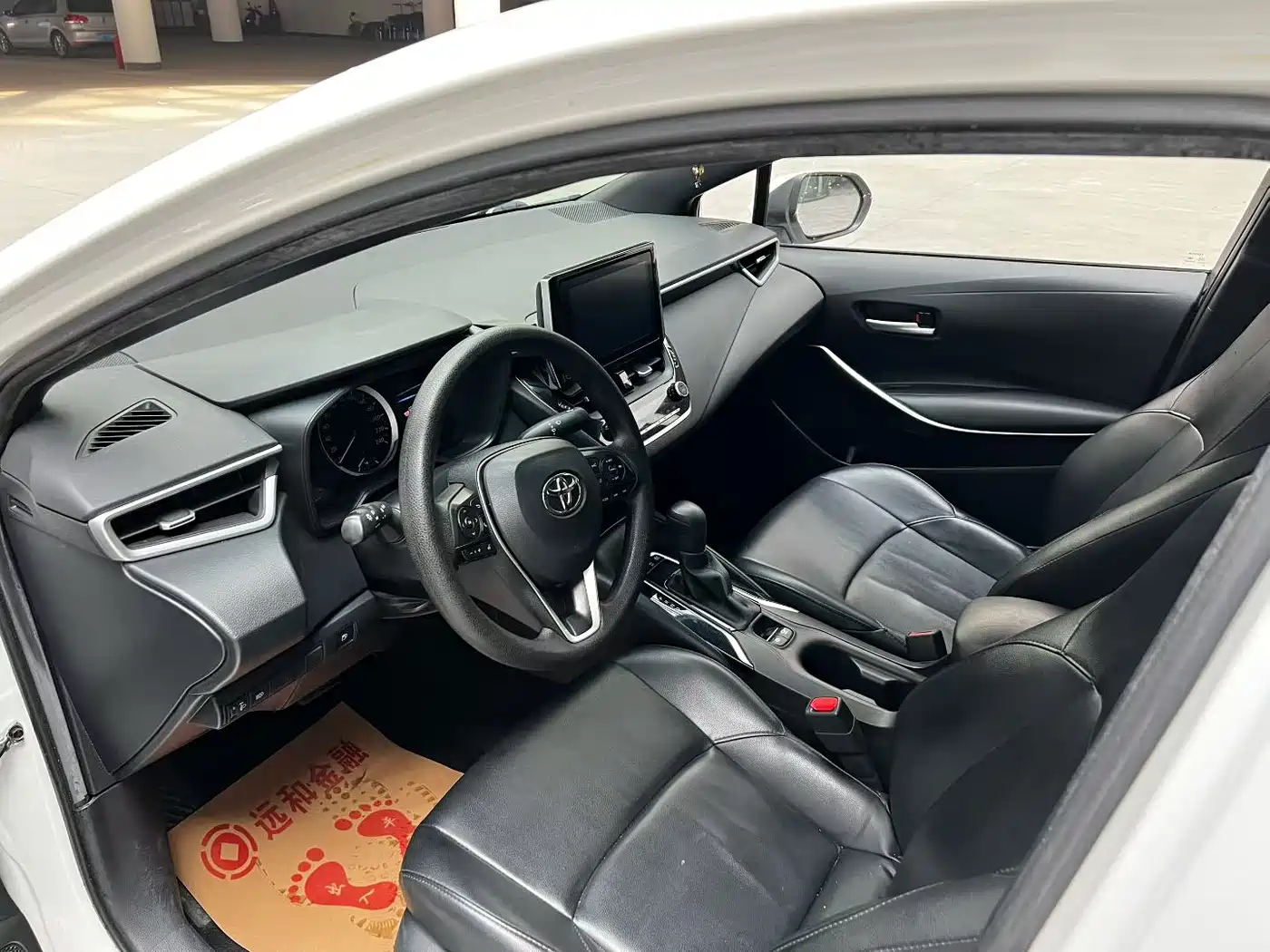 Toyota Levin 2022 Dual Engine 1.8H E-CVT Luxury Edition фото 4