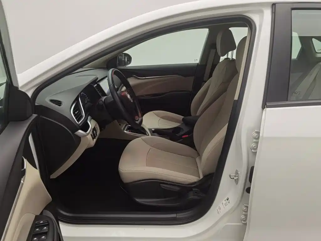 Фото 10 - Buick Excelle