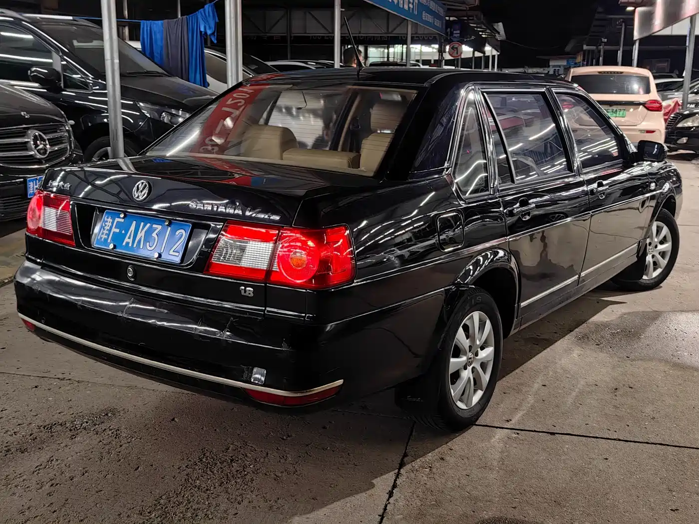 Volkswagen Santana Vista 2010 1.6L Manual Comfort фото 7