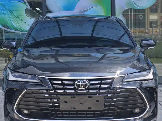 Toyota Avalon 2023 2.0L Luxury Edition — фото 2