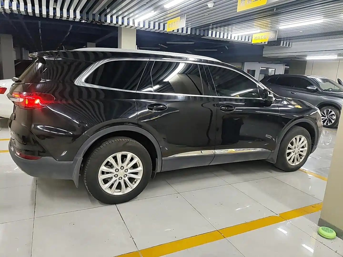 Фото 5 - Buick Enclave