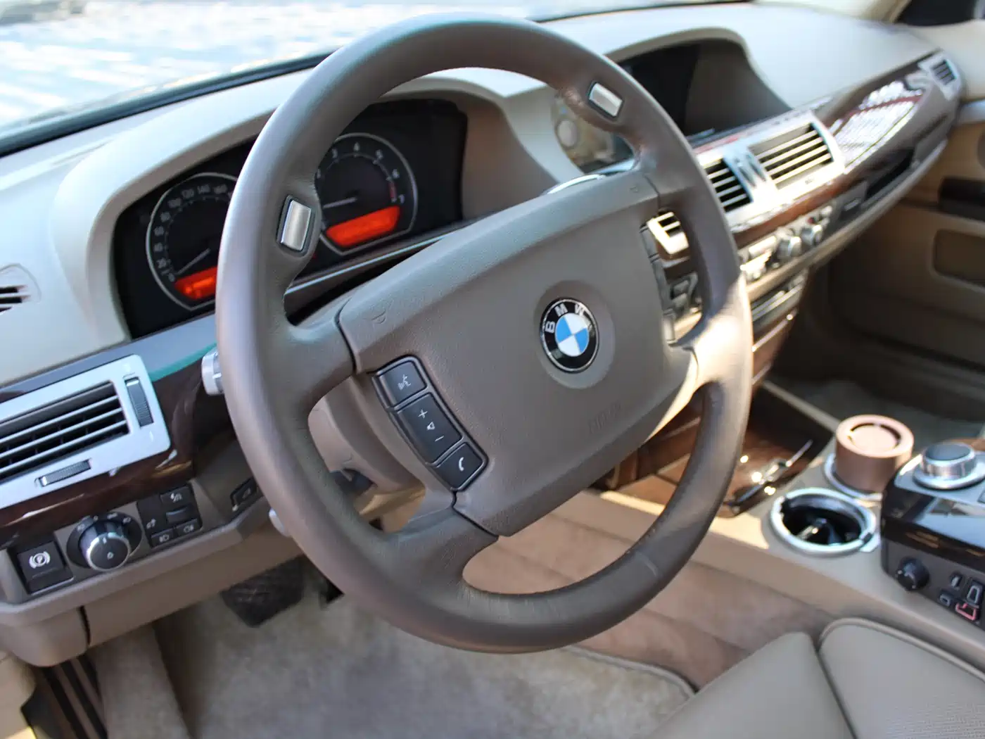 BMW 7 Series 2005 Model 750Li фото 12