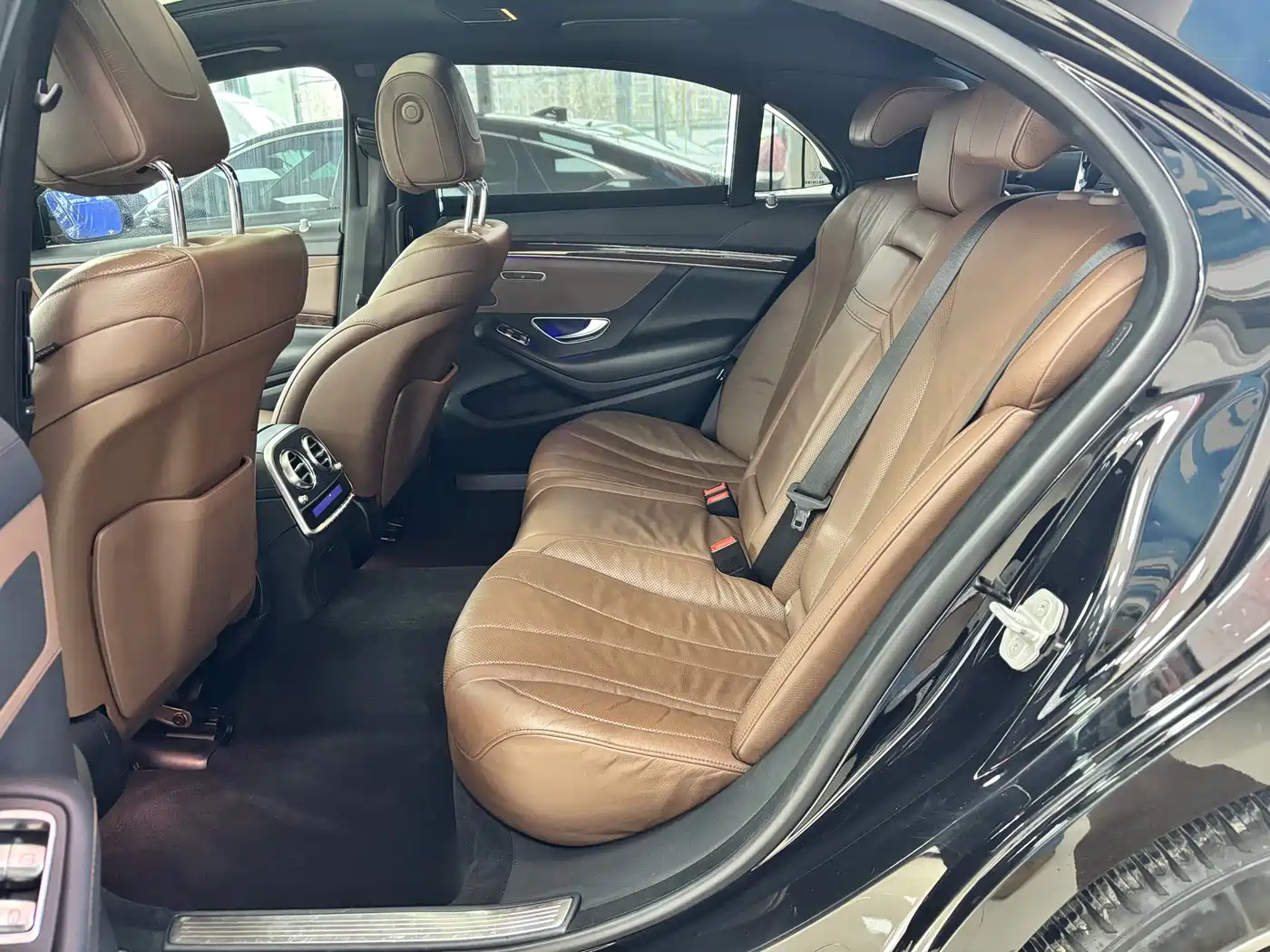Mercedes-Benz S-Class 2016 S 320 L Business Edition фото 8