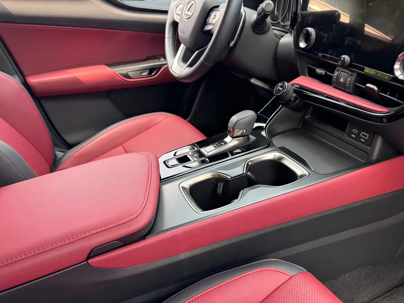 Lexus NX 2024 2024 350h FWD Joy Creation Edition