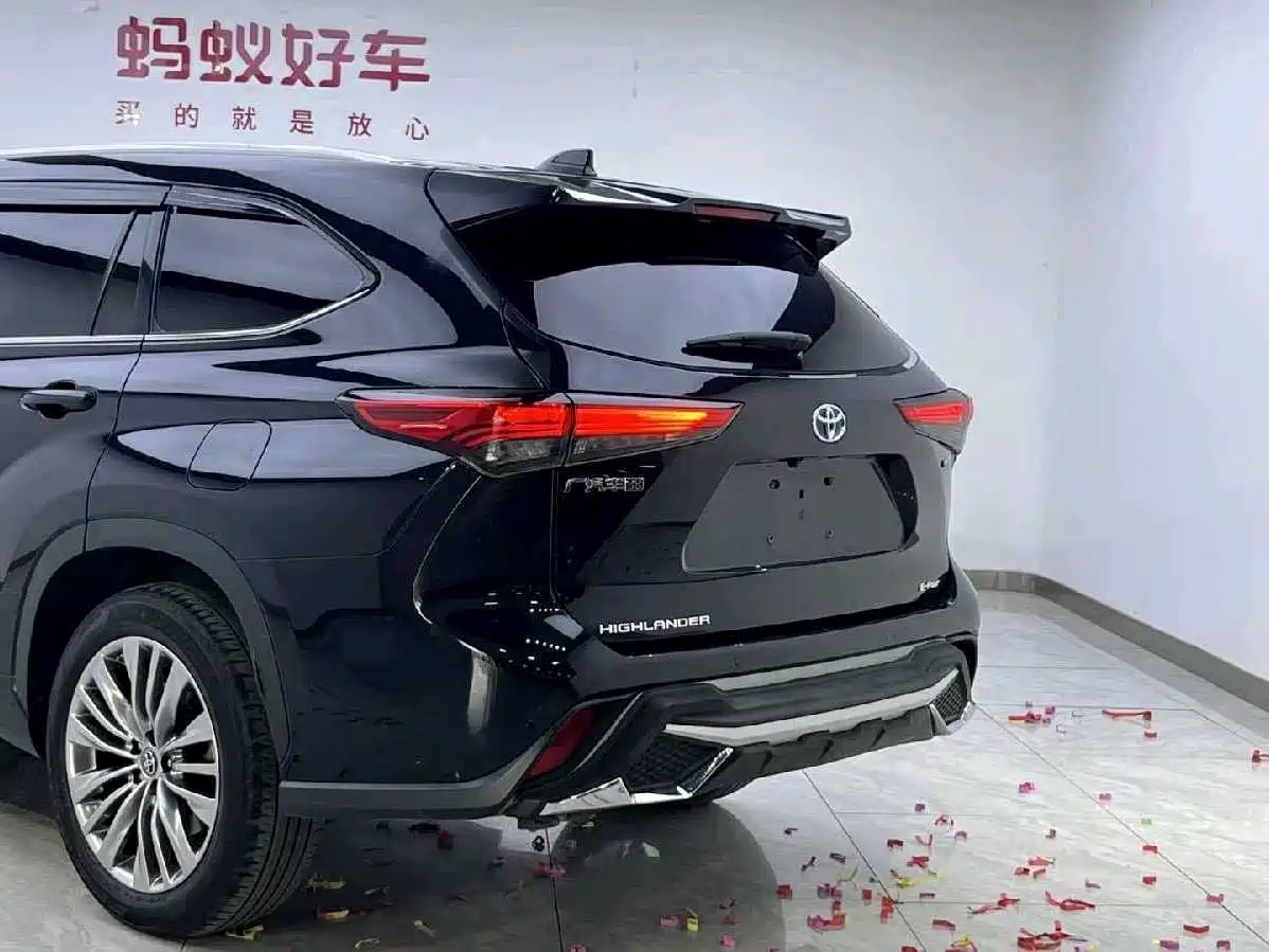 Toyota Highlander 2022 Dual Engine 2.5L 2WD Premium 7-Seater фото 8