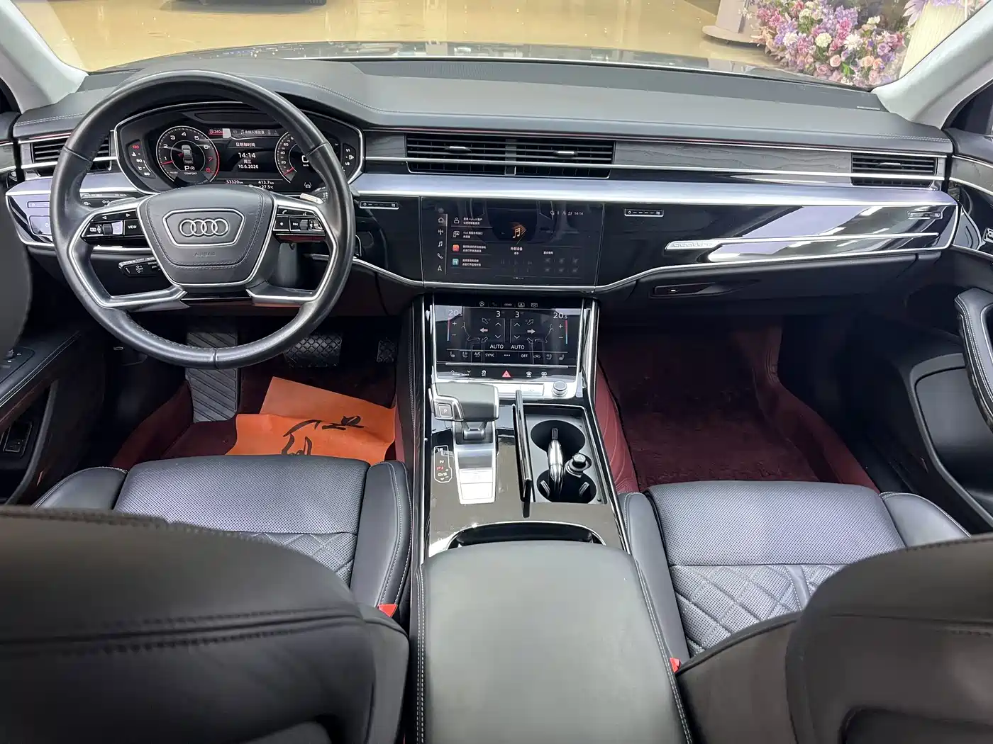 Фото 8 - Audi A8