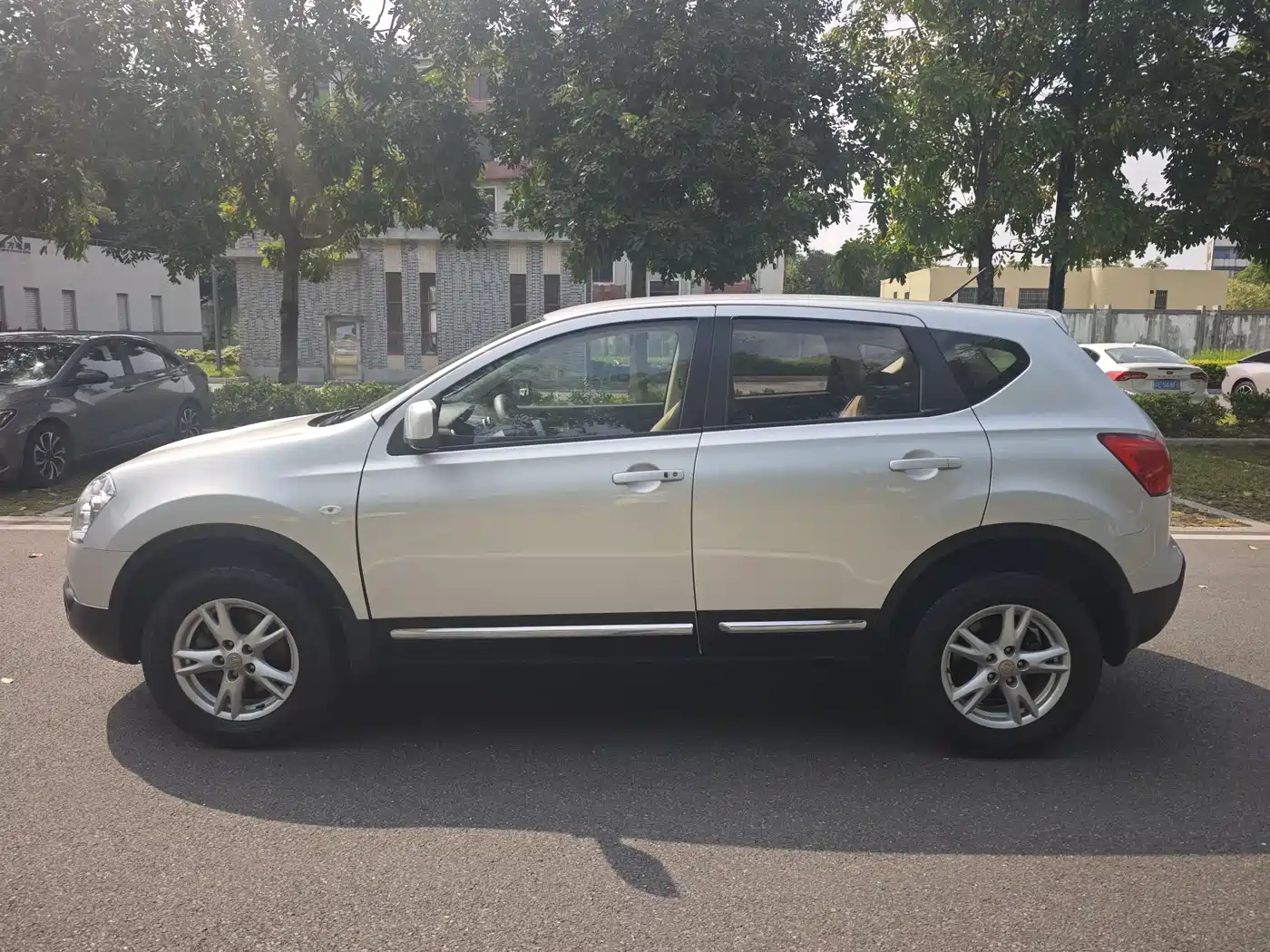 Фото 4 - Nissan Qashqai