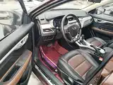 Фото 16 - Geely Vision