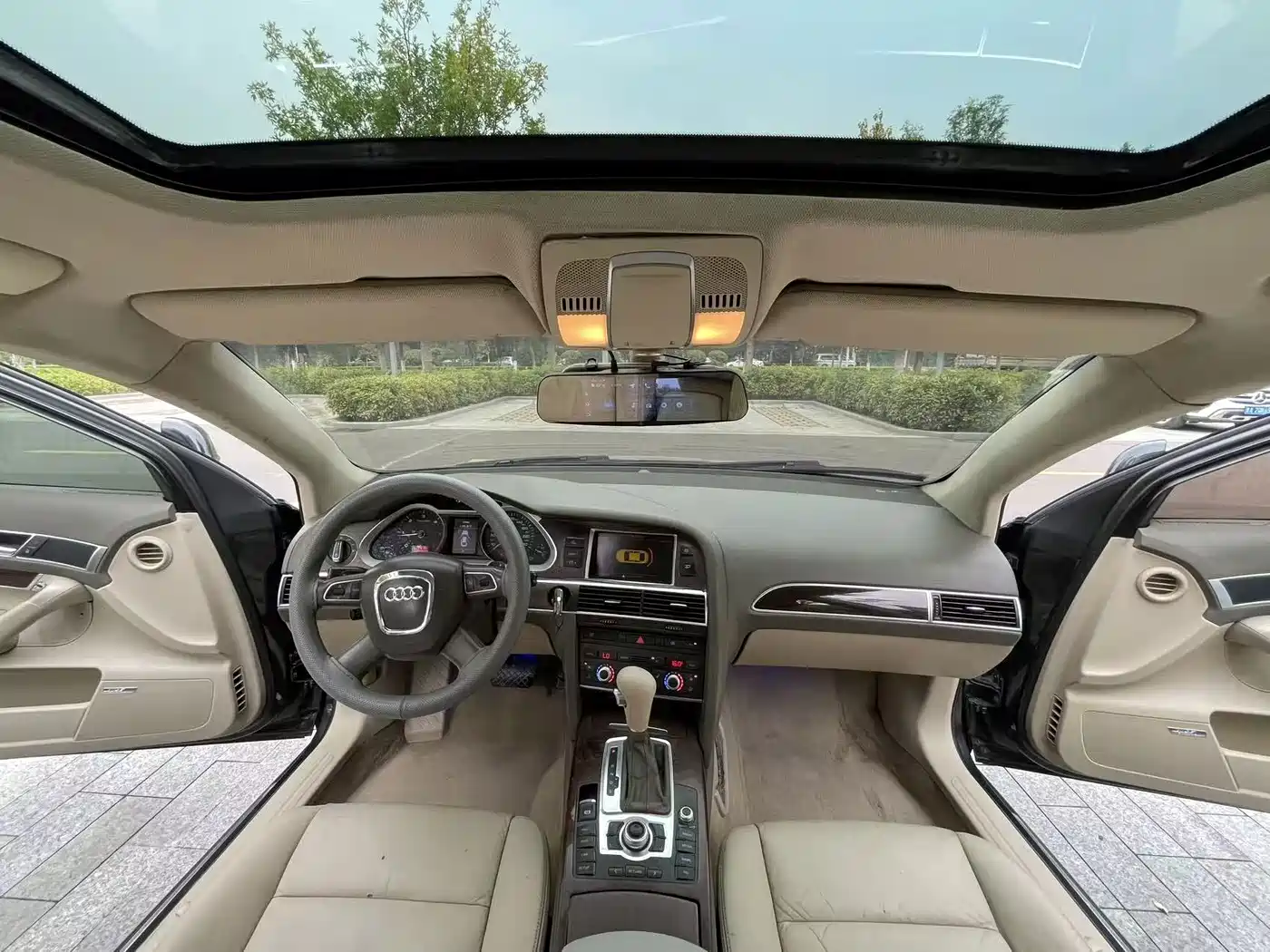 صورة 6 - Audi A6L