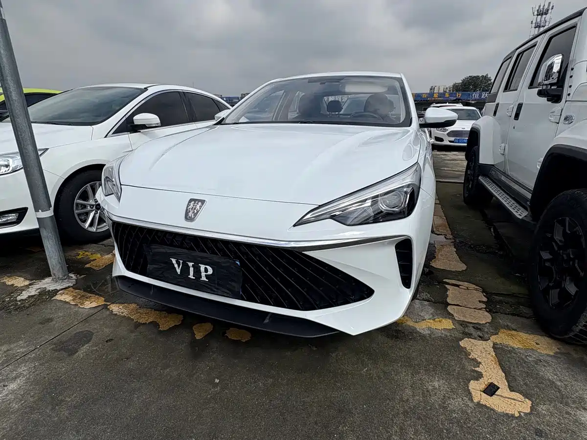 Roewe i5 2025 2023 1.5L CVT Luxury Edition