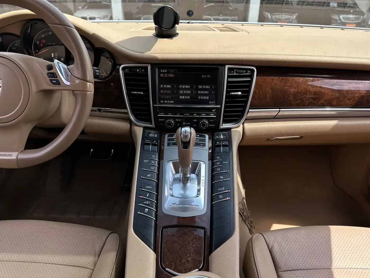 Porsche Panamera 2011 2010 Panamera 4 3.6L