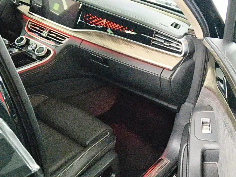 Hongqi H9 2020 2020 2.0T Smart Connection Qi Chang Edition