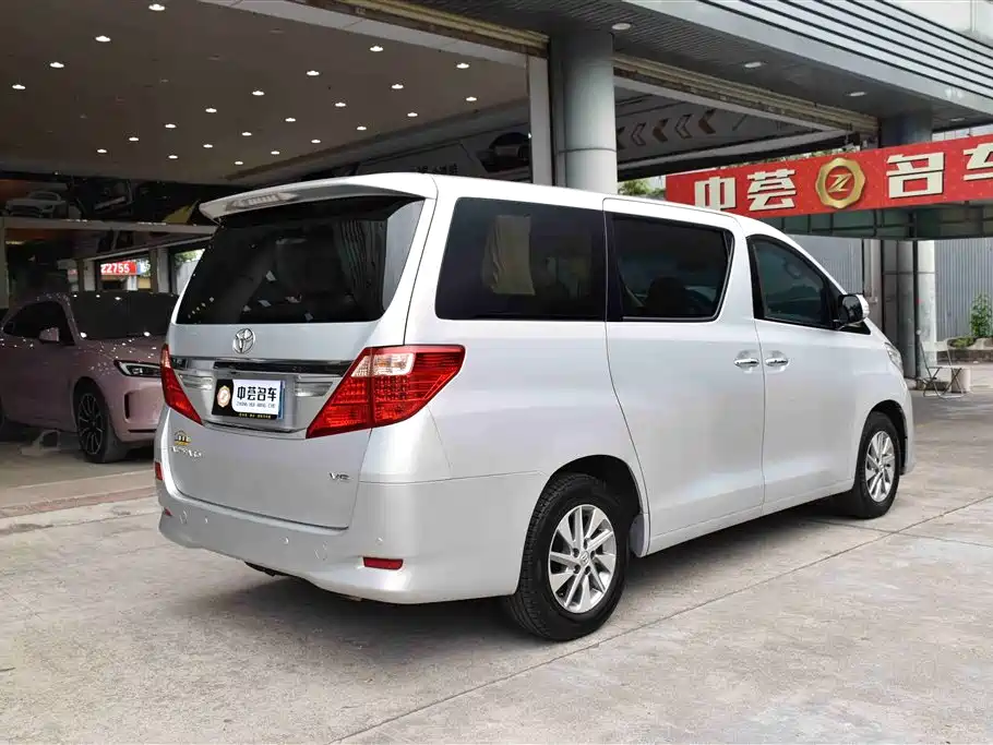 Toyota Alphard 2012 3.5L Luxury Edition фото 15