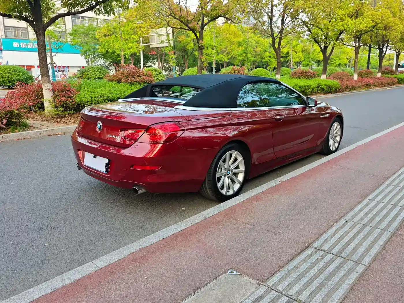 BMW 6 Series 2011 640i Convertible Coupe фото 3
