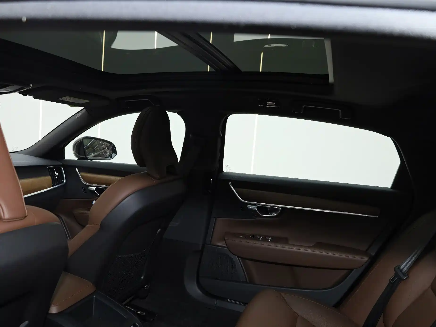Photo 12 - Volvo S90