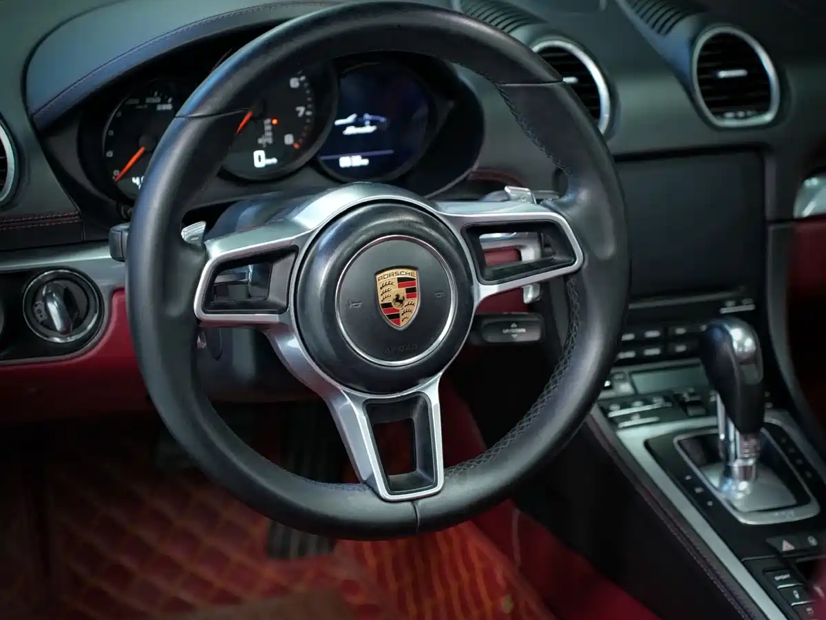 Porsche 718 2018 Boxster 2.0T фото 9