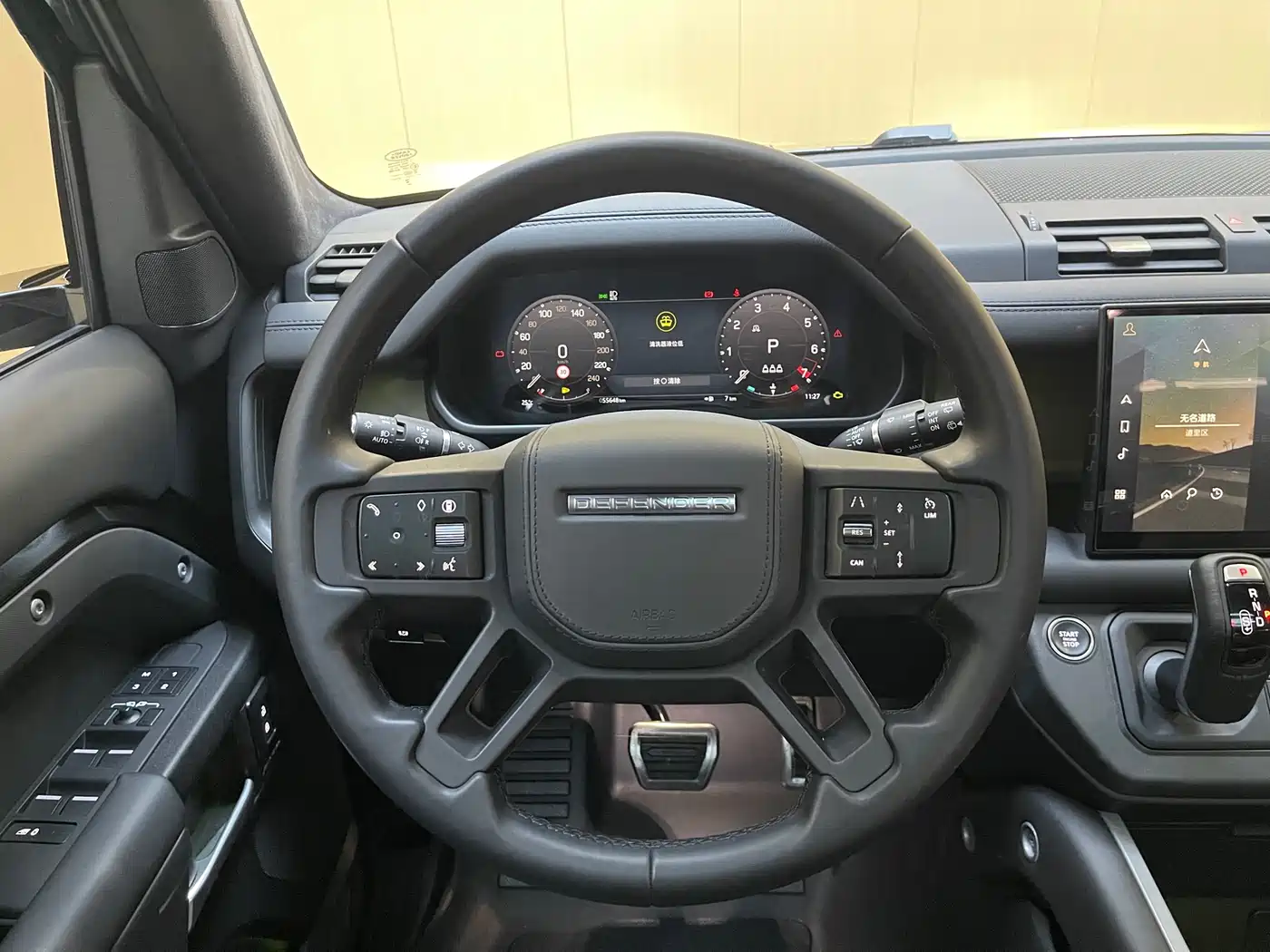 Land Rover Defender 2025 2025 110 3.0T P400 Dark Special Edition