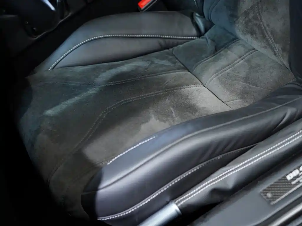 Aston Martin DBS 2010 2009 6.0 Touchtronic Coupe