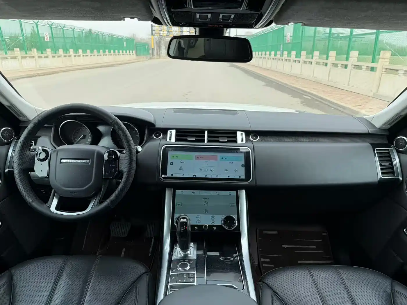 Land Rover Range Rover Sport 2015 3.0 SC V6 HSE фото 5