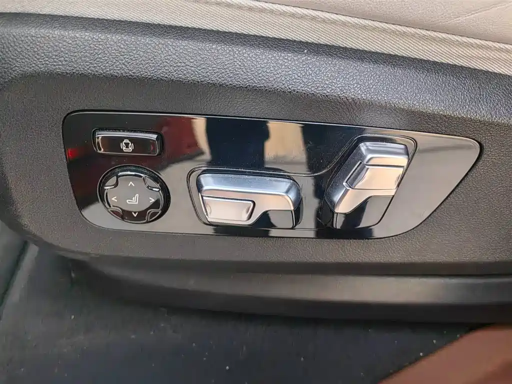 BMW XM 2023 2023 Model Base