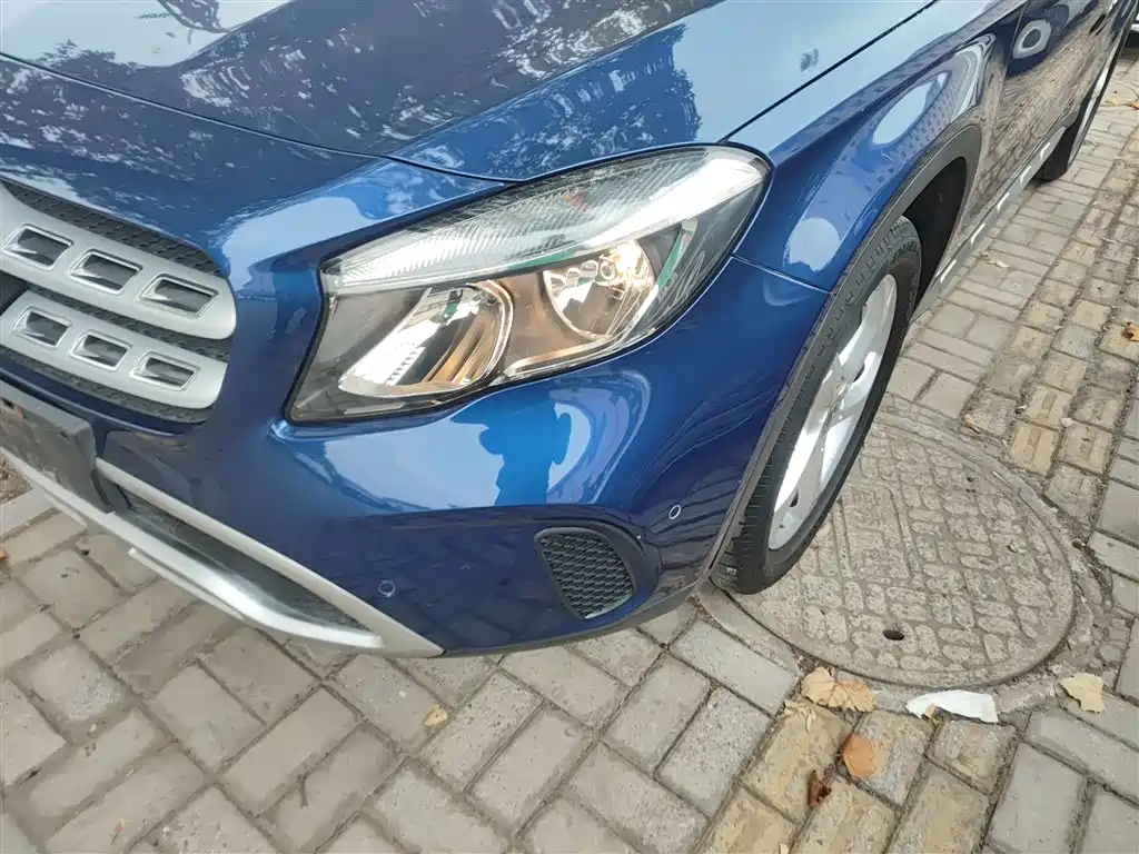 Mercedes-Benz GLA 2018 GLA 200 Dynamic фото 19