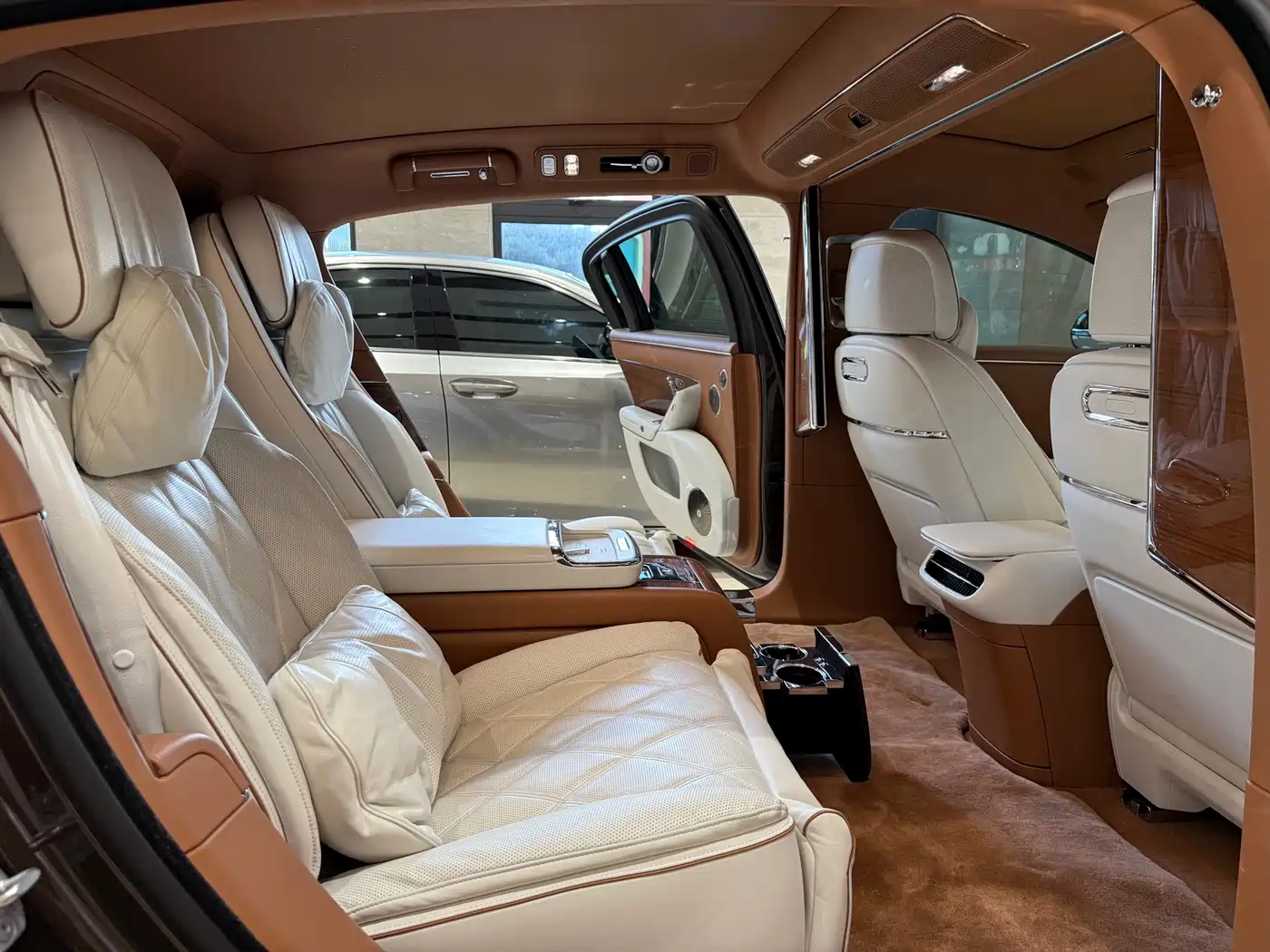 Zunjie S800 2026 2025 Model Extended Range Starlight Executive Edition 4-seater