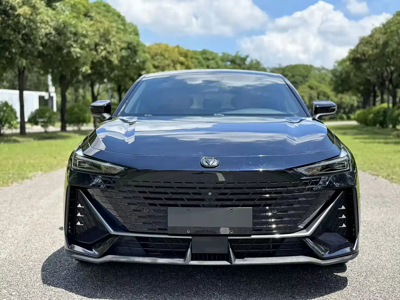 Changan UNI-V 2022 2022 1.5T Smart Pilot Edition
