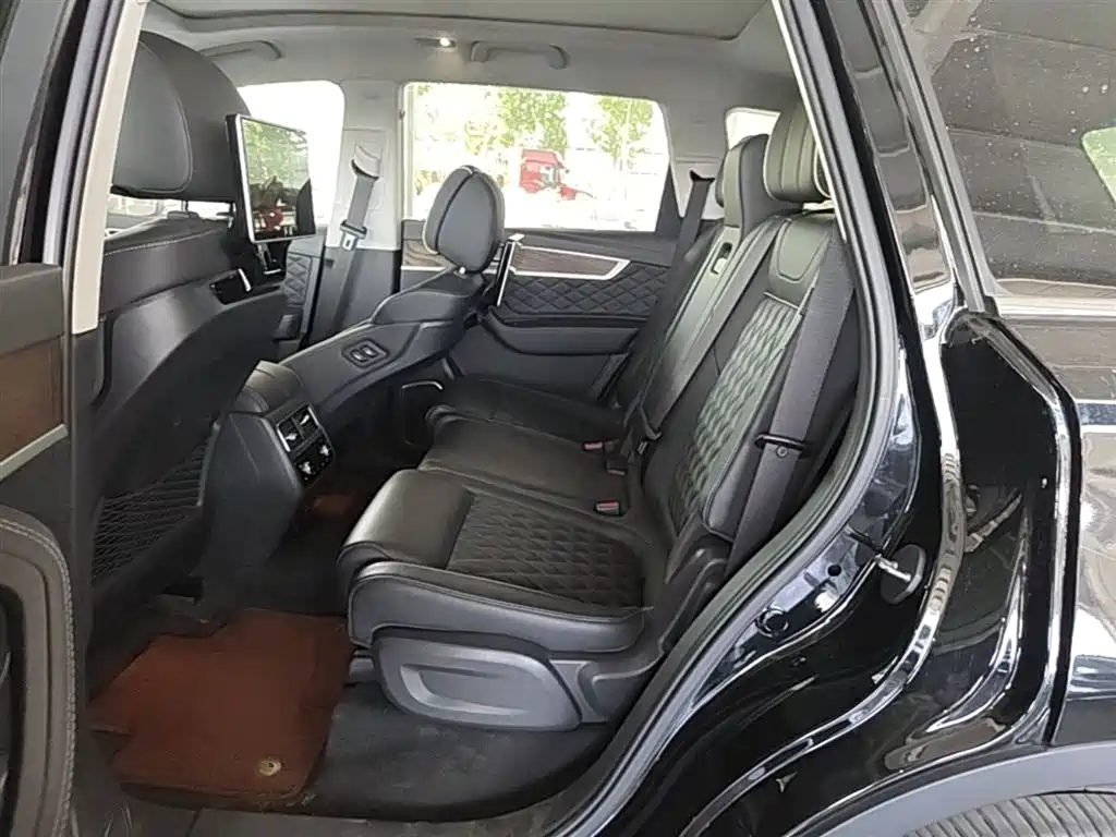 Hongqi HS7 2022 3.0T Auto 4WD Smart Connect Flagship 7-Seater фото 17