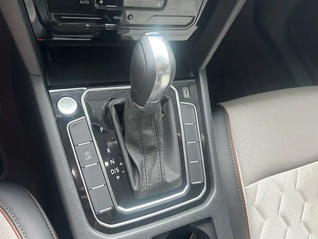 Volkswagen Magotan 2026 Model 30 Million Special Selection 380TSI DSG Luxury фото 8