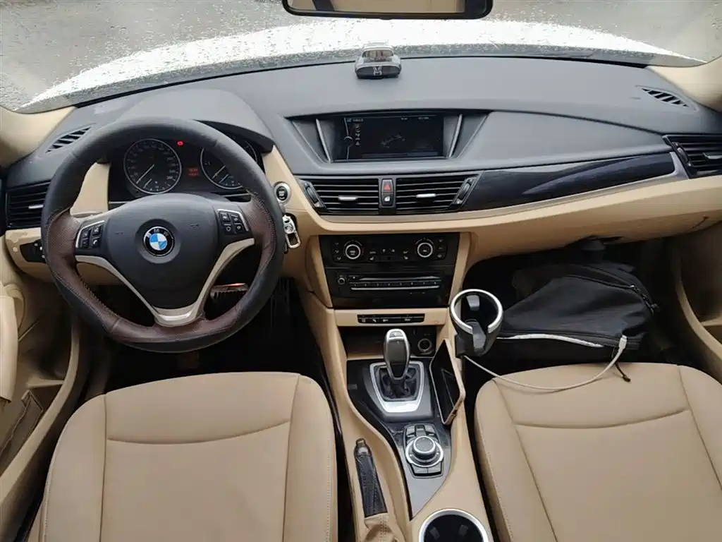 BMW X1 2015 Model sDrive18i Leading Advanced Edition фото 9