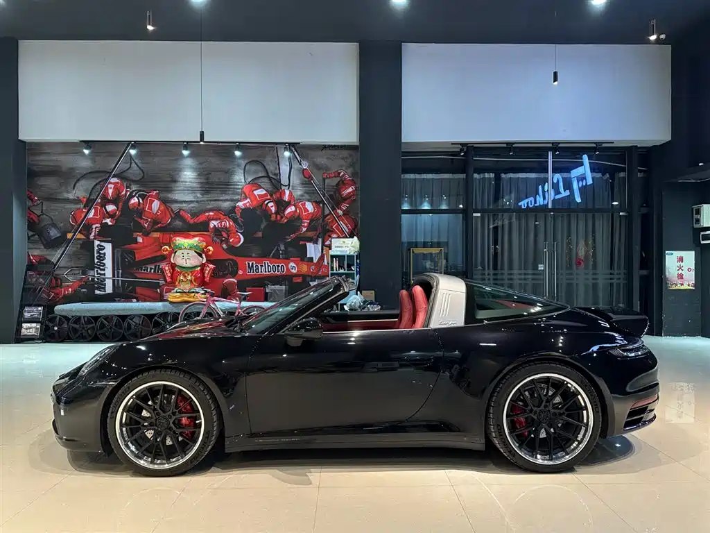 Porsche 911 2023 Targa 4 3.0T фото 20