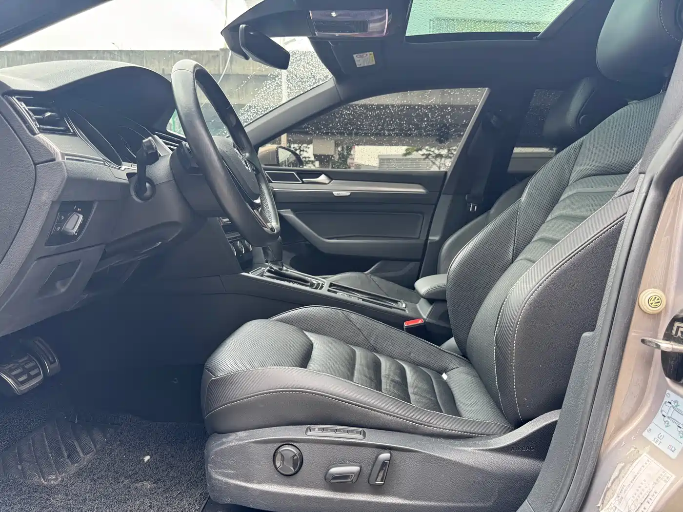 Volkswagen FAW-Volkswagen CC 2019 330TSI Charm Edition China VI фото 5