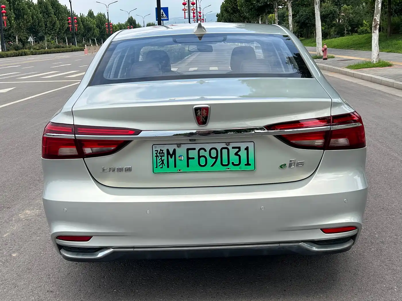 Roewe i6 New Energy 2018 2017 45T Hybrid Connected Smart Enjoyment Edition