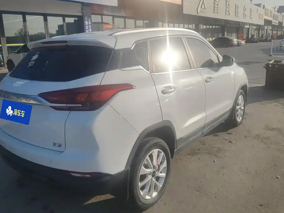 BAIC Beijing X3 2020 2019 1.5L Manual Glory Edition