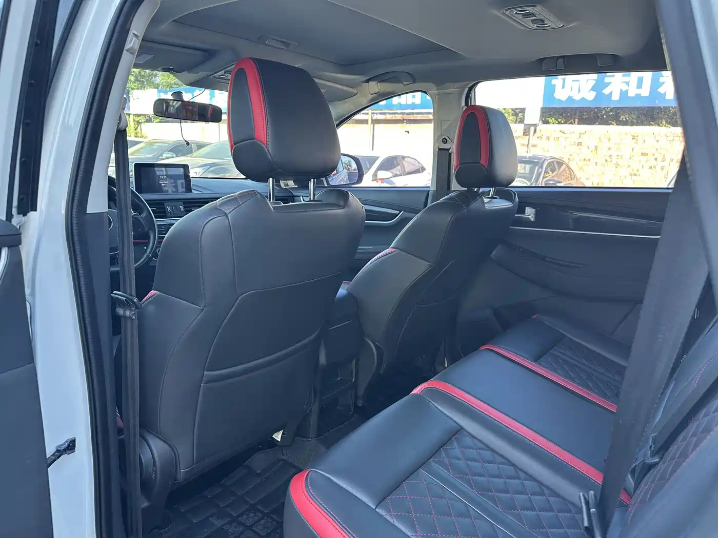 Dongfeng Fengxing Fengxing T5 2021 2021 1.5T Automatic Comfort Edition