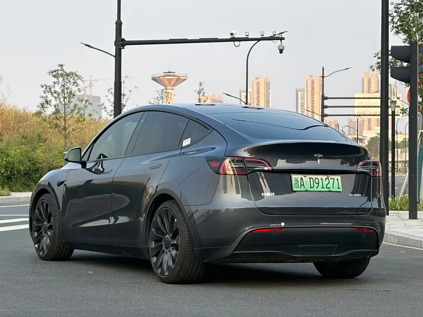 Фото 4 - Tesla Model Y