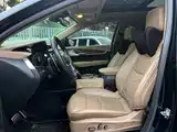 Фото 13 - Cadillac XT5