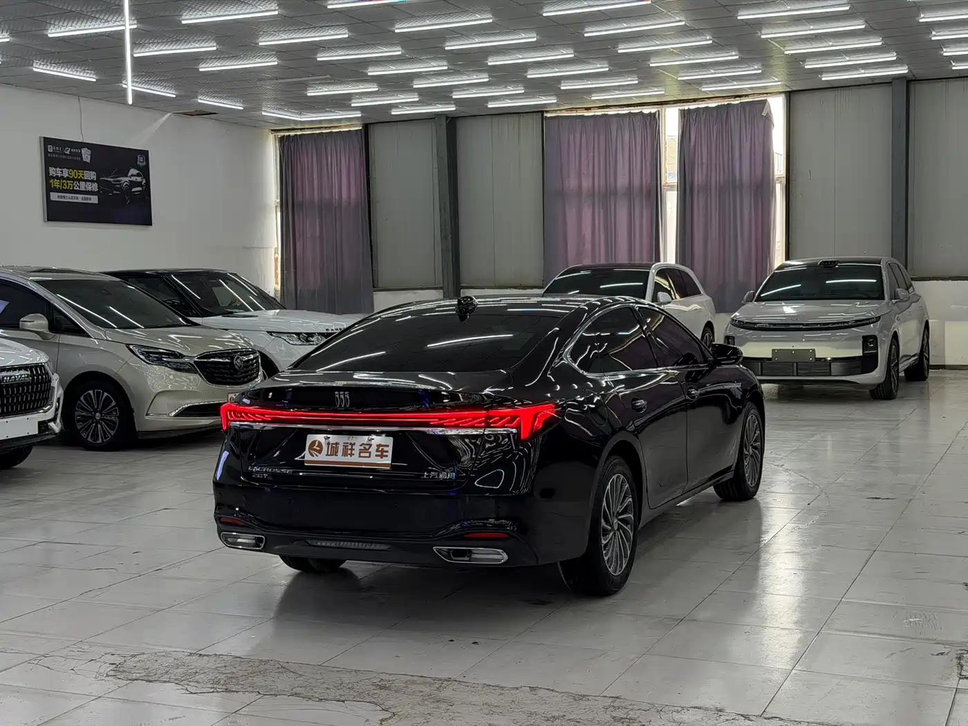 Buick LaCrosse 2026 Model 28T Platinum Edition фото 9
