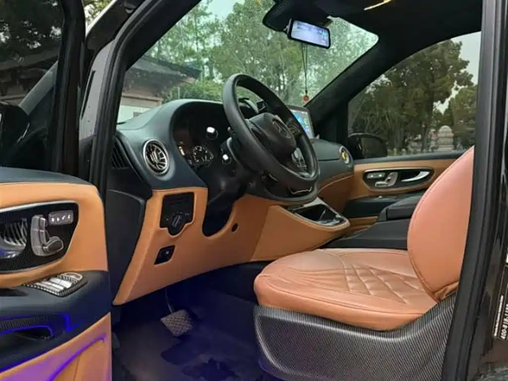 Mercedes-Benz Vito 2021 2.0T Elite 7-Seater фото 4