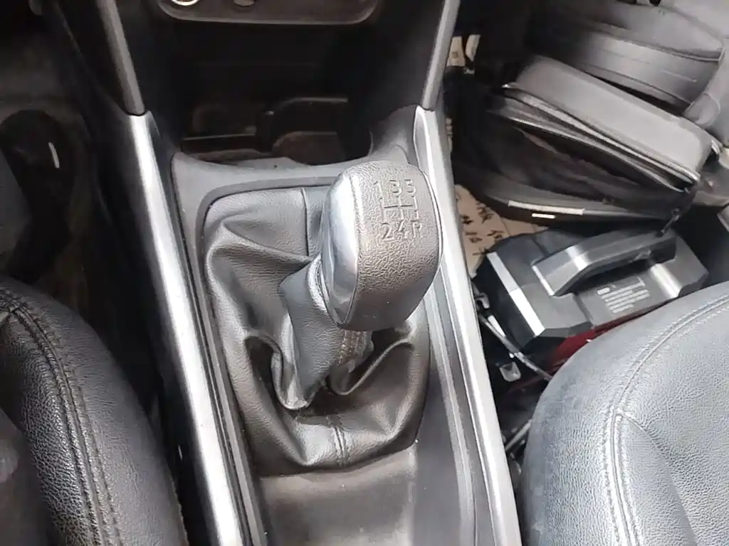 Photo 14 - Peugeot 2008