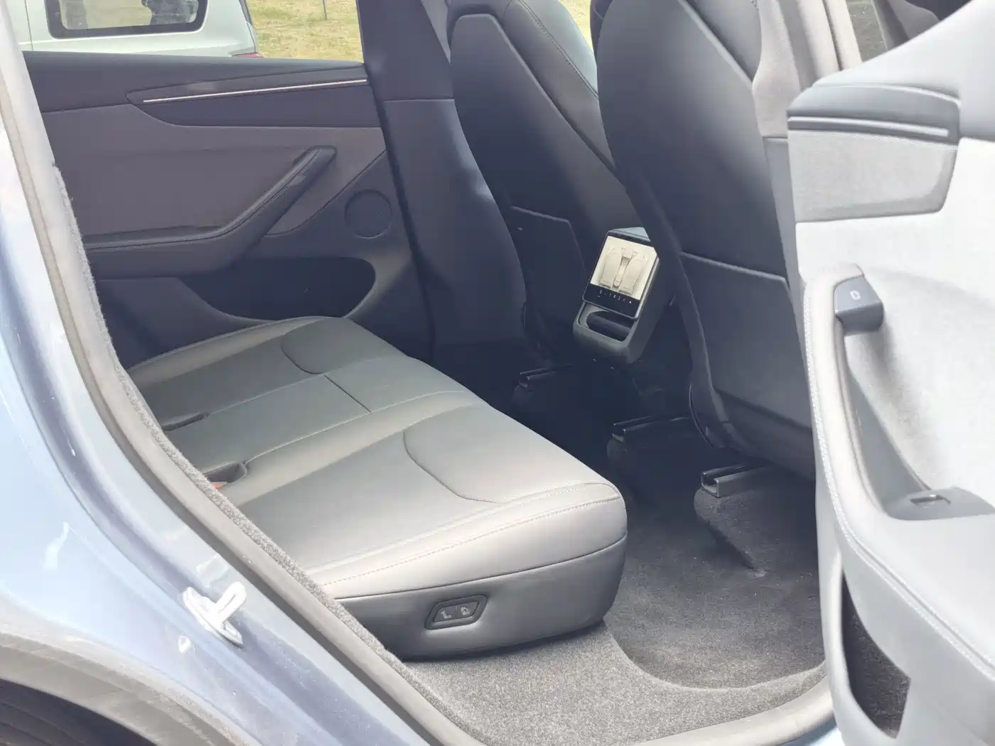 Tesla Model Y 2026 2026 Rear-Wheel Drive