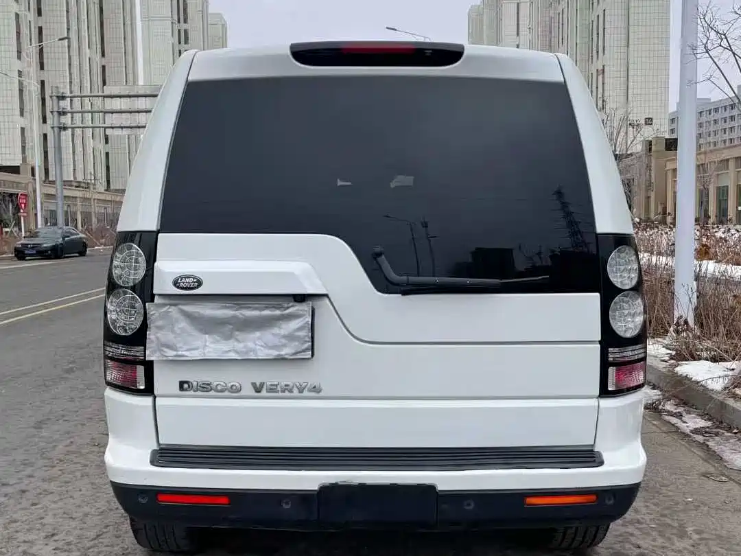 Land Rover Discovery 2015 3.0 SDV6 HSE Diesel фото 8
