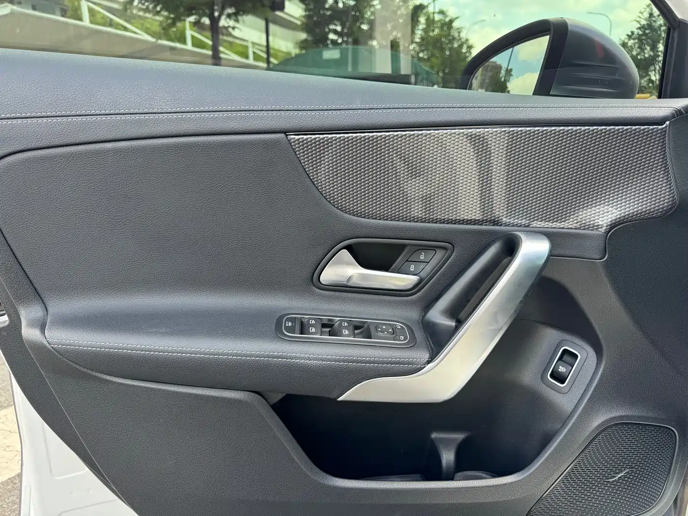 Mercedes-Benz A-Class 2019 A 180 L Sport Sedan фото 8