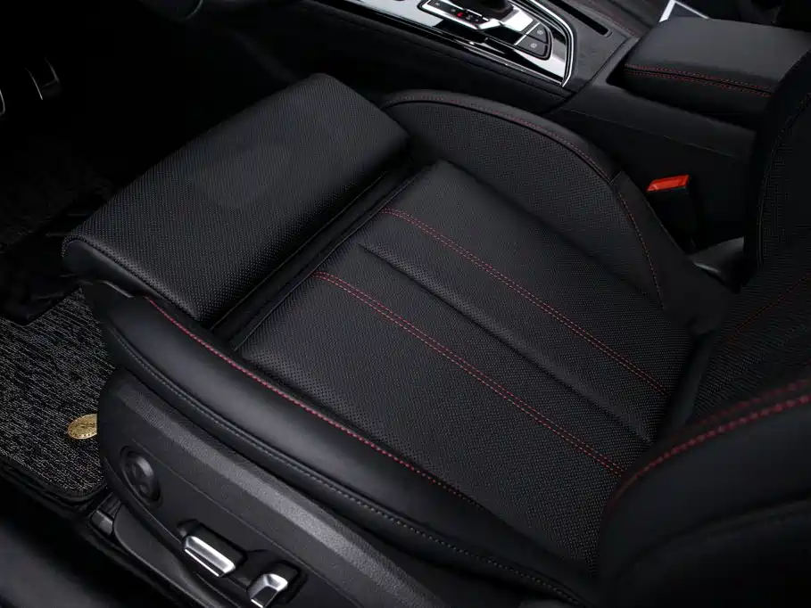 Audi A4L 2025 2025 2 Million Celebration Edition 40 TFSI Luxury Dynamic