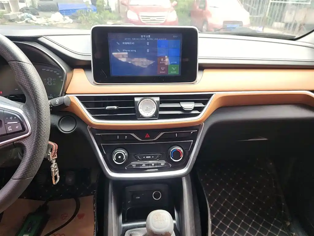 Wuling Motors Wuling Hongguang S3 2018 2018 1.5L Manual Luxury China V