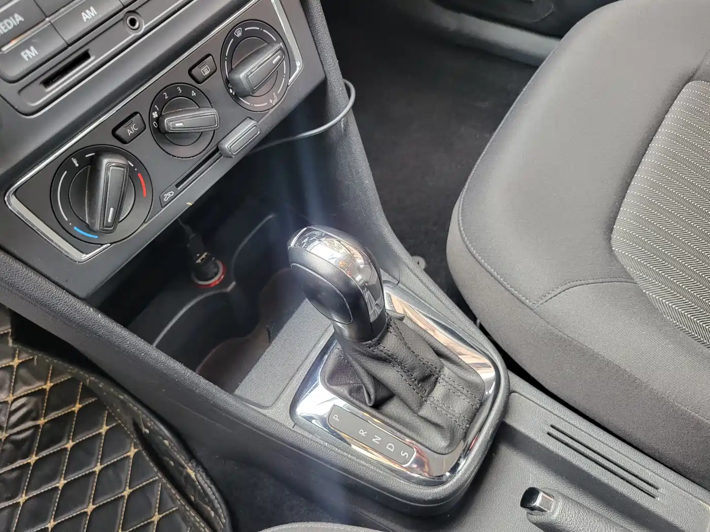 Фото 10 - Volkswagen Jetta