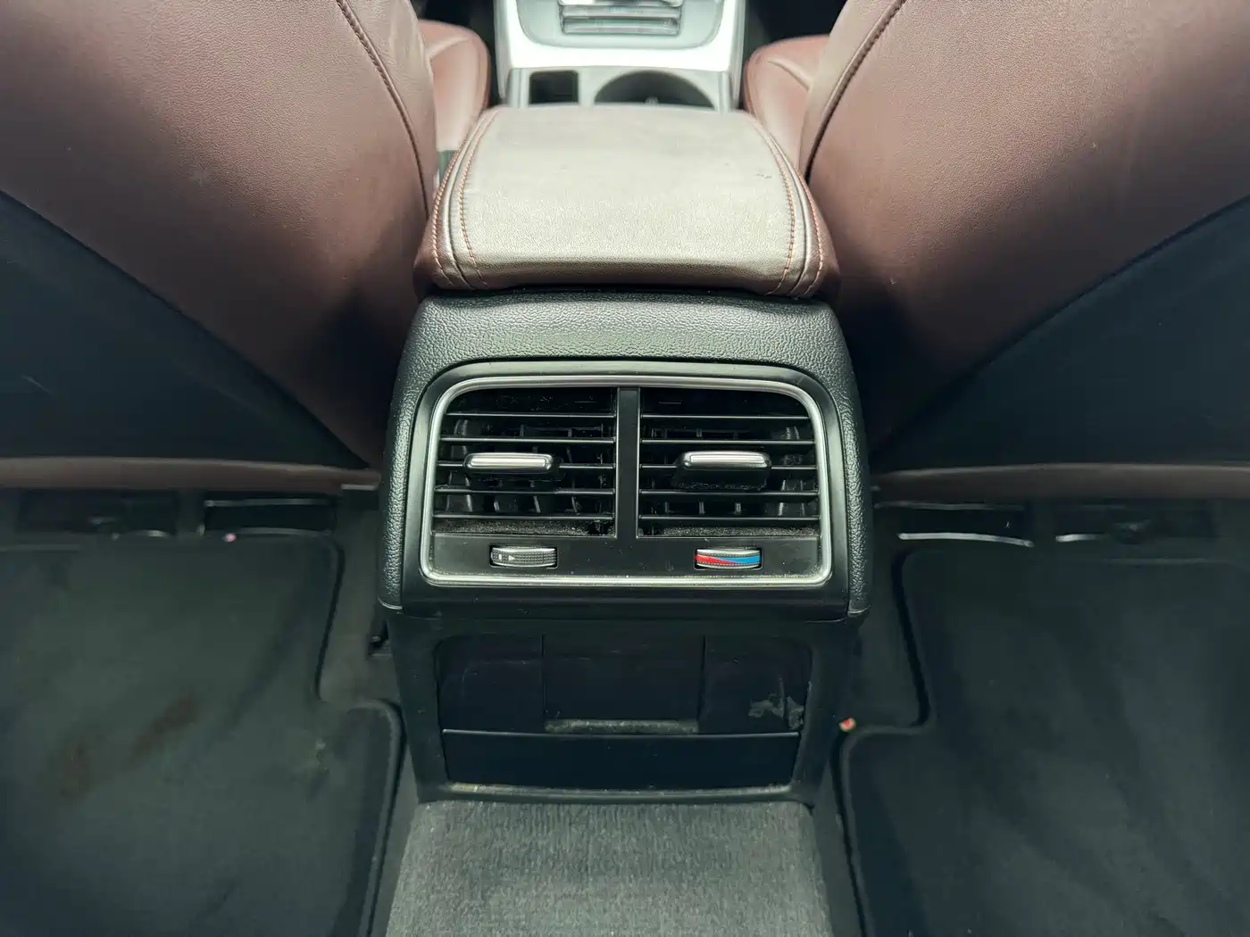 Audi A4L 2016 35 TFSI Automatic Standard фото 23