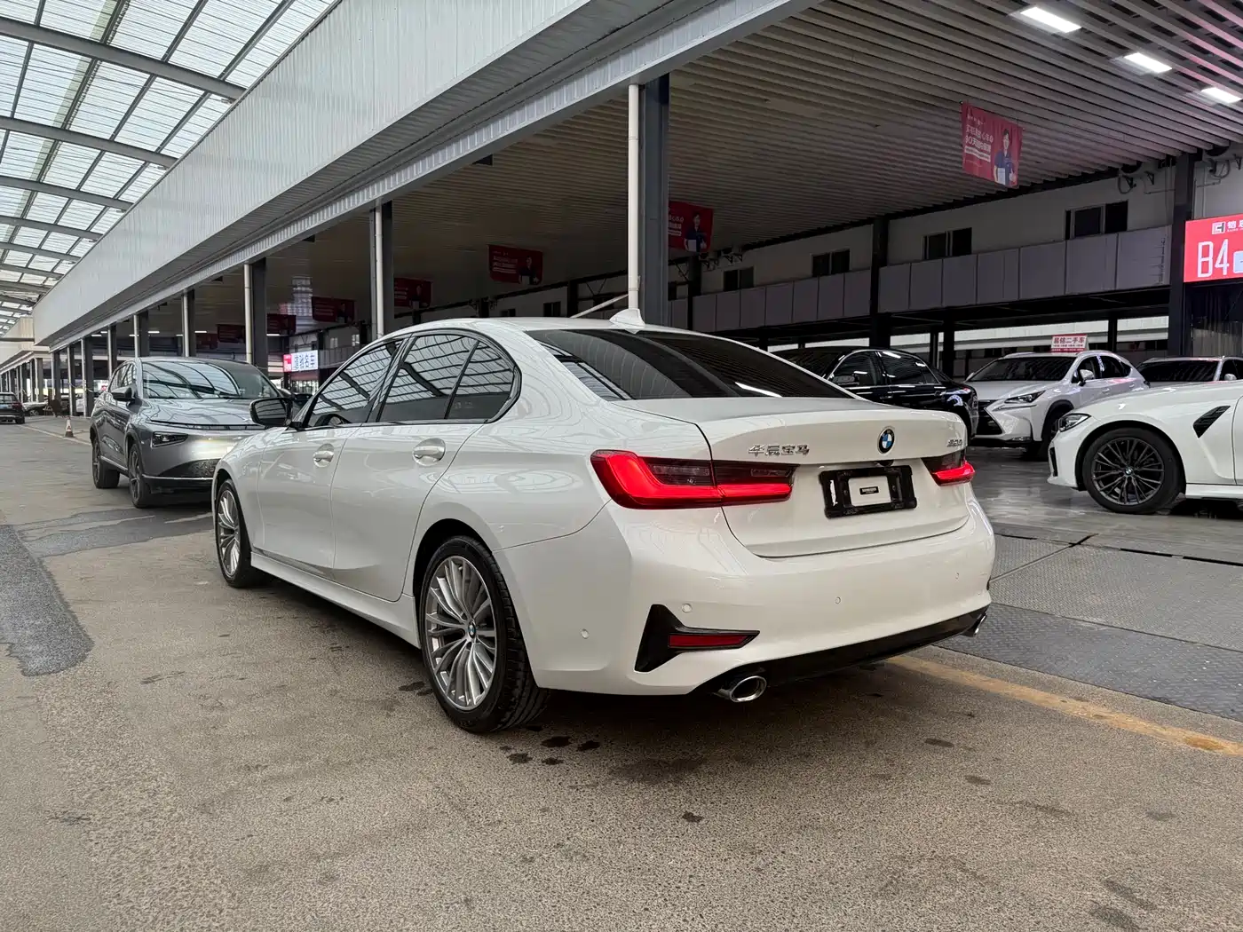 BMW 3 Series 2020 320i Sport Package фото 22