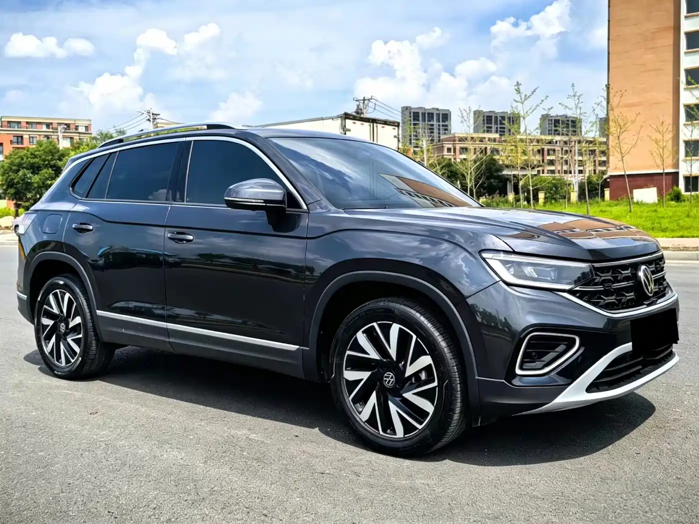 Volkswagen Tayron 2025 2024 330TSI 2WD Luxury Plus Advanced