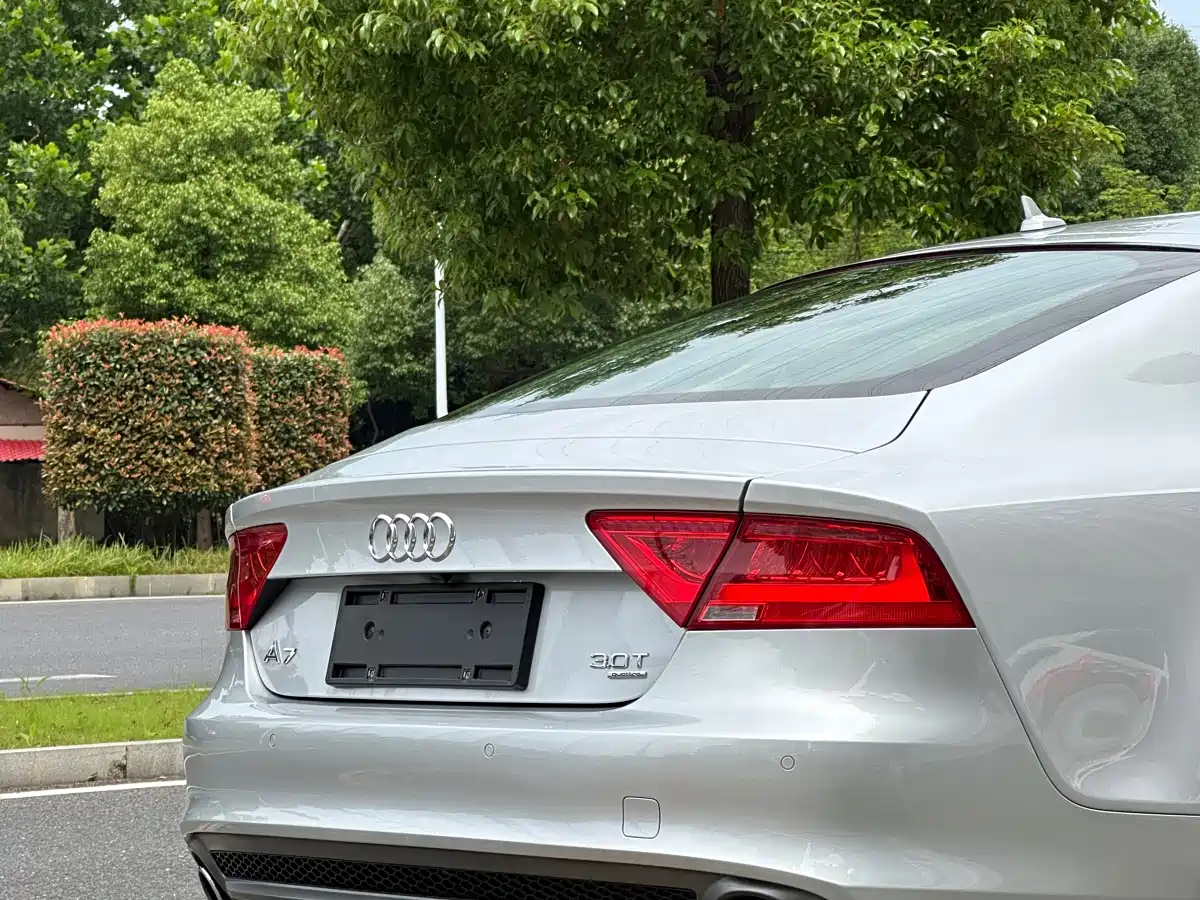 Audi A7 2012 2012 3.0TFSI quattro Luxury Model